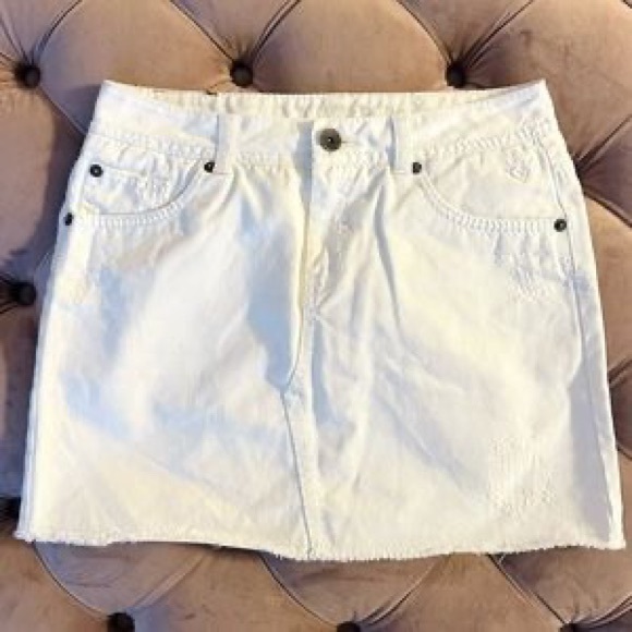 Dresses & Skirts - White Denim Mini Skirt - Classic Casual